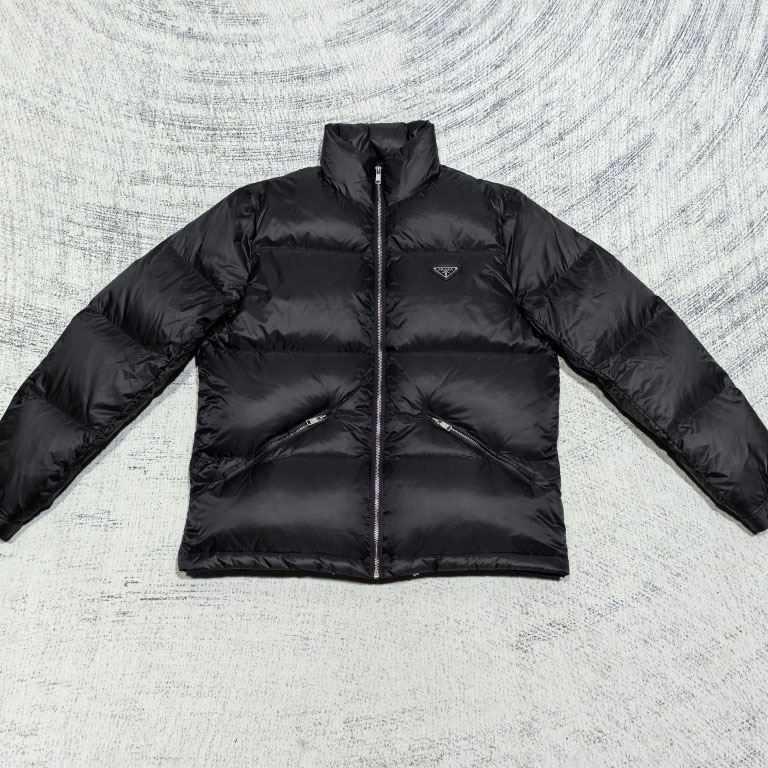 Pra*a down coat